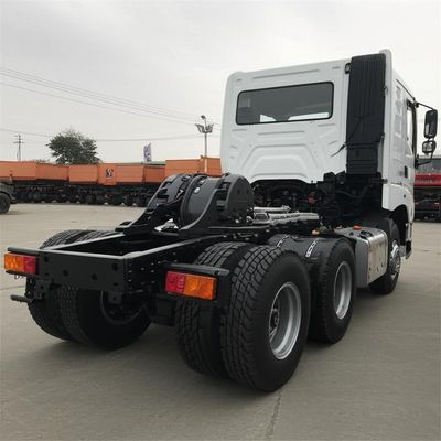 購入 Zf Steering Shacman Tractor Truck with 10 Tires for Heavy Load Capacity and Smooth Wheel Steering online manufacture